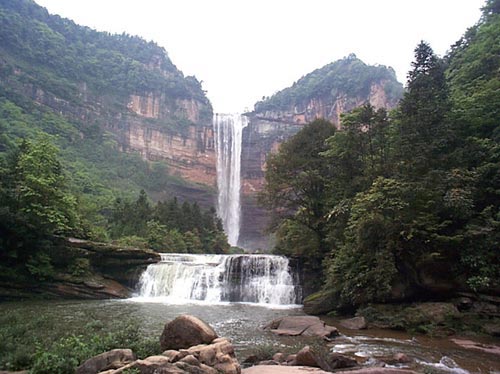 天然绿色明珠——四面山(图)1