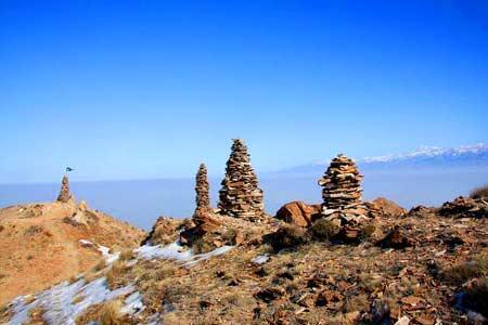 五一徒步 乌鲁木齐新十景之妖魔山(图)1