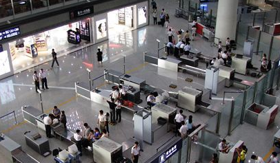 北京地铁启动最高等级安检