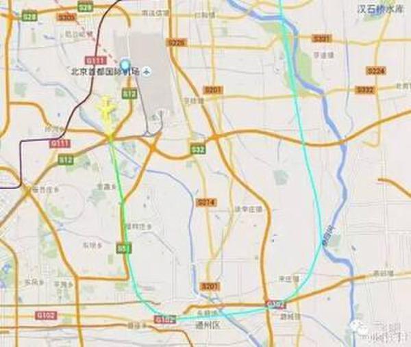 俄罗斯航班误闯北京东三环航线