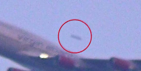 纽约机场惊现UFO