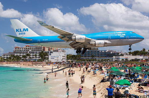 波音747贴头飞过