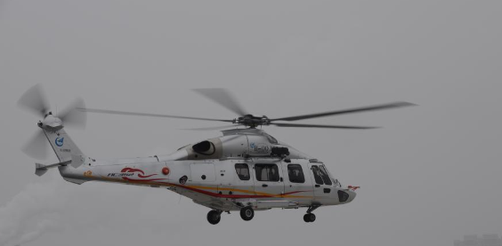 AC352首飞成功