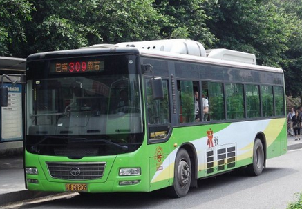 重庆两条公交线路车辆升级1