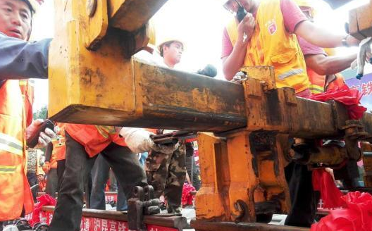 沪昆高铁什么时候全线通车1