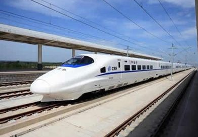 深圳西站端午小长假增开两趟临客1