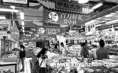“双节”催热消费市场 老字号餐厅预订火爆1