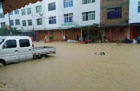 福建长汀暴发洪水1