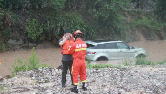 福建暴雨多地受灾严重1