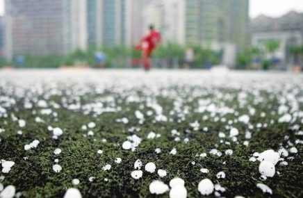 7月27日成都冰雹最新消息1