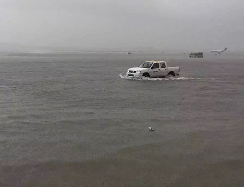 受台风天鹅影响上海遭特大暴雨袭击1