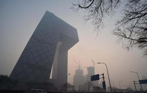 北京发布雾霾红色预警1
